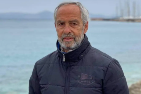 Στράτος Σεφτελής