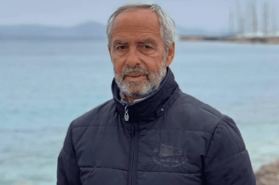 Στράτος Σεφτελής