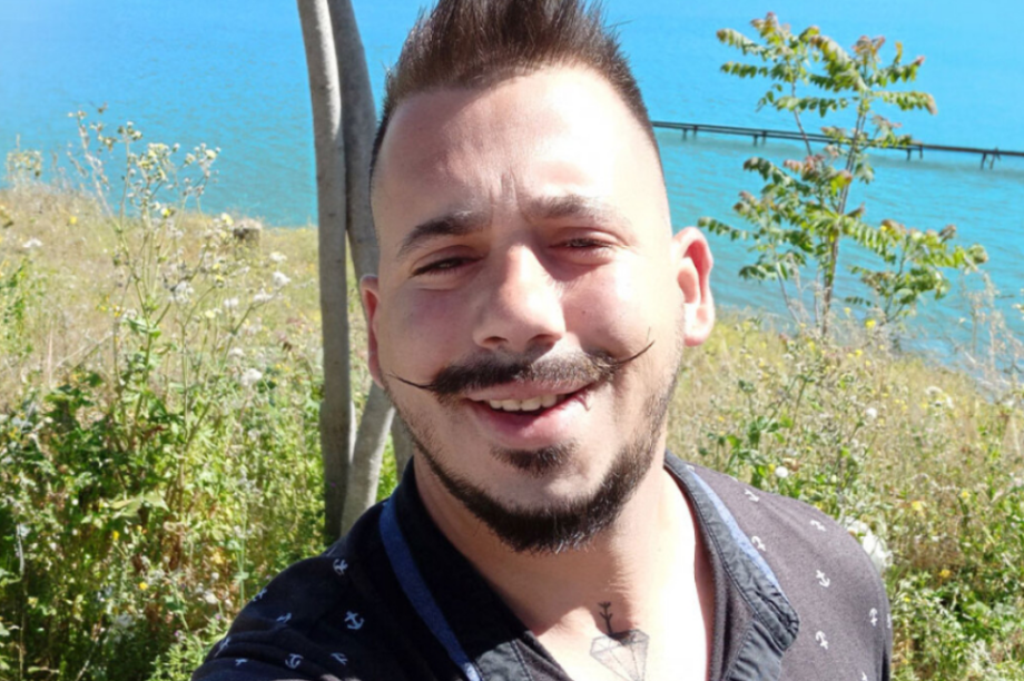 Αντώνης Αποστολάκης