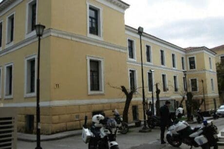 δικαστήρια της πρώην σχολής Ευελπίδων