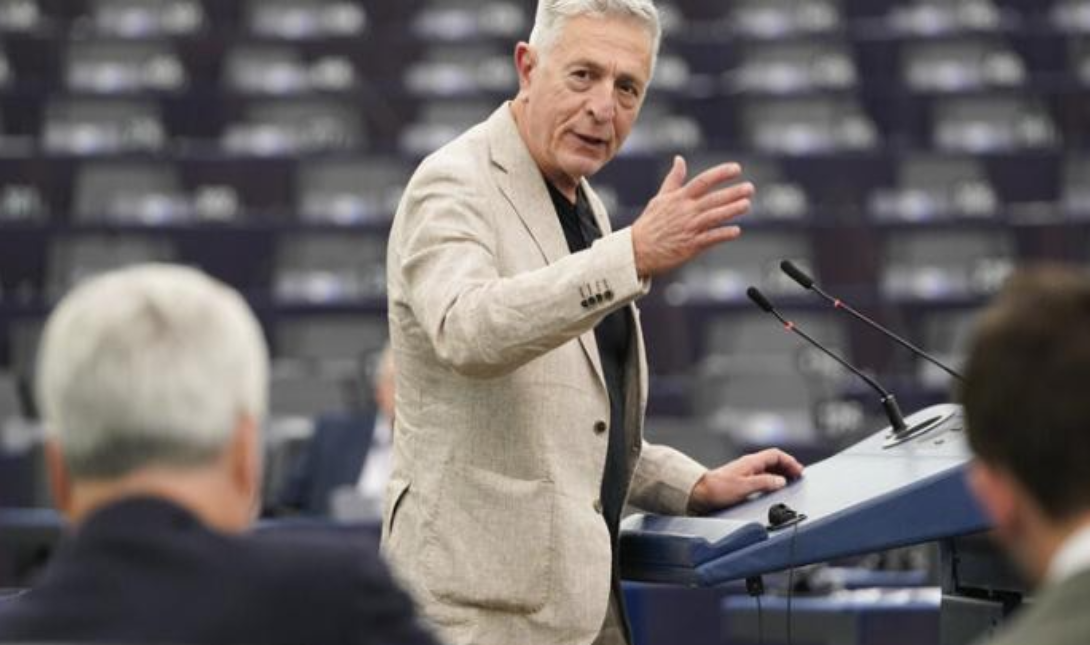Στέλιος Κούλογλου