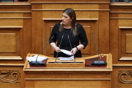 Ζωή Κωνσταντοπούλου