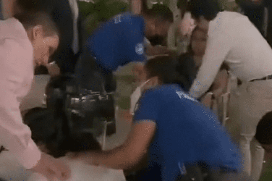 Καλεσμένοι σε γάμο