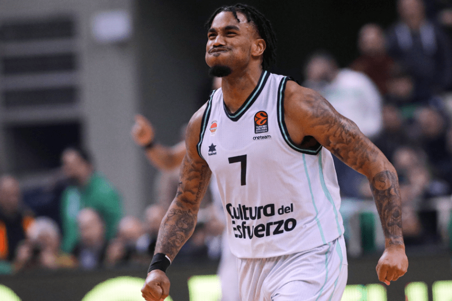 Κρις Τζόουνς