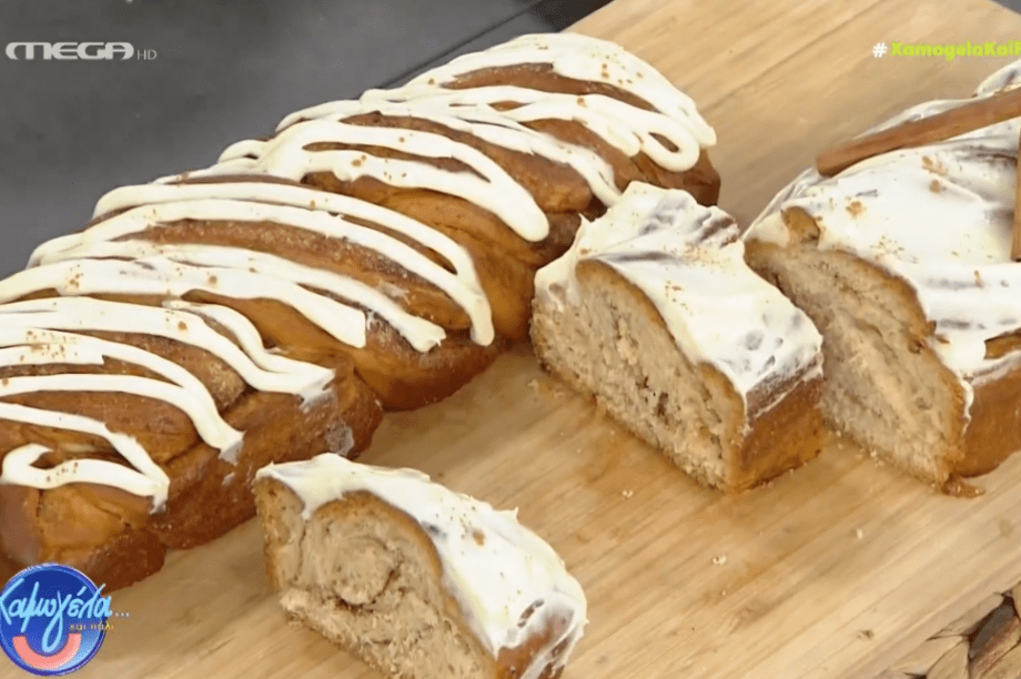 cinnamon-roll τσουρέκι