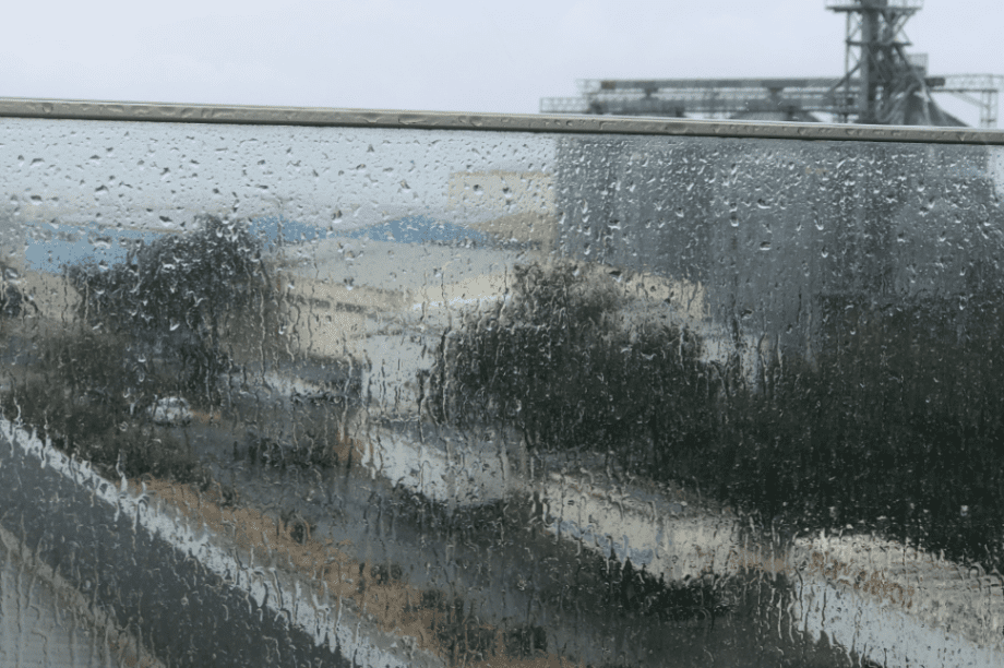 καιρός βροχή