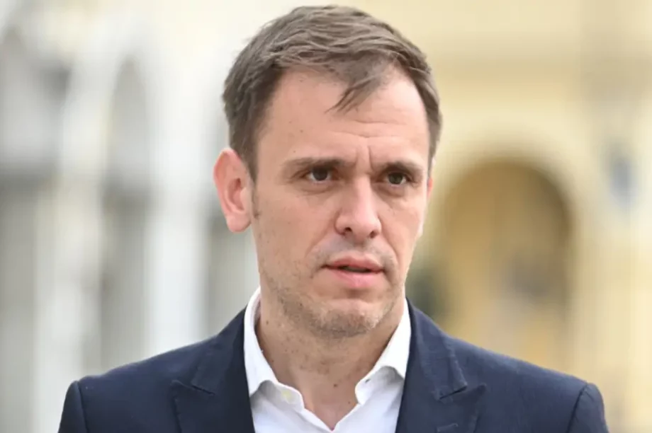 Δημήτρης Μάντζος