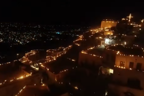Μεγάλη Παρασκευή - Πύργος, Σαντορίνη