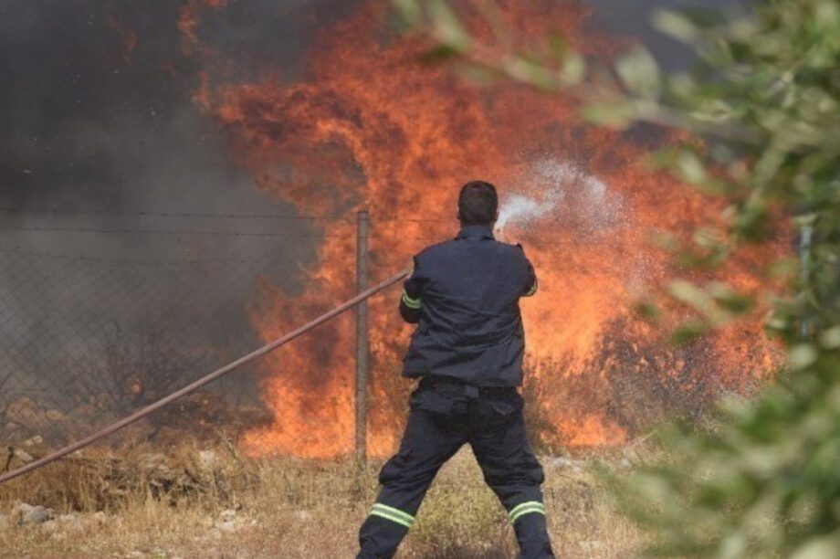 πυροσβεστική πυροσβέστης