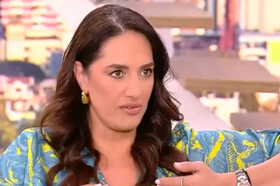 Νόνη Δούνια