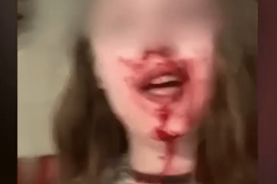 κοπέλα ξυλοδαρμός