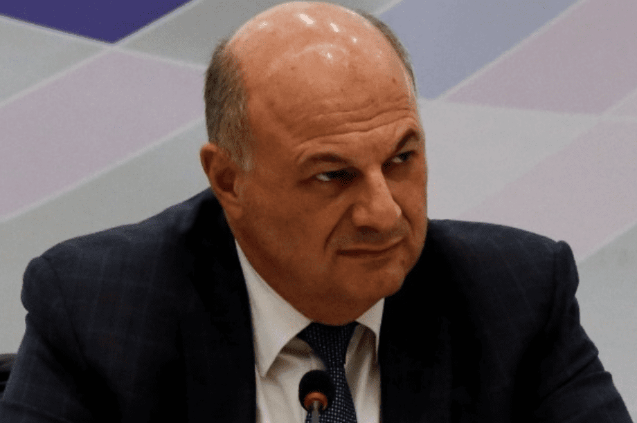 Κώστας Τσιάρας