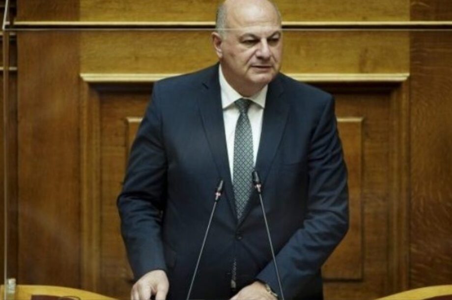 Κώστας Τσιάρας