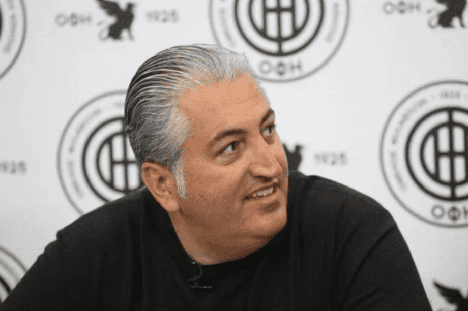 Μιχάλης Μπούσης