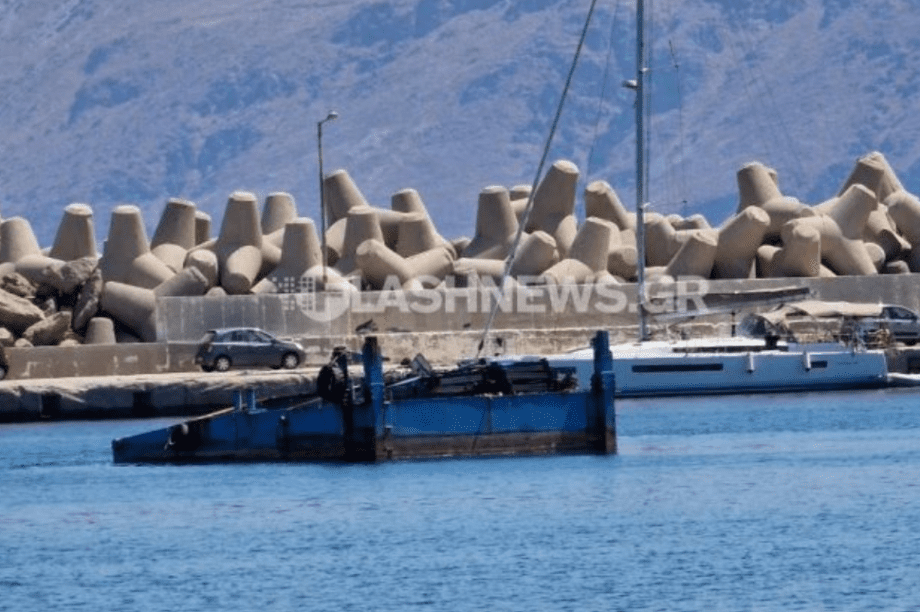 πλωτή εξέδρα Μπάλος