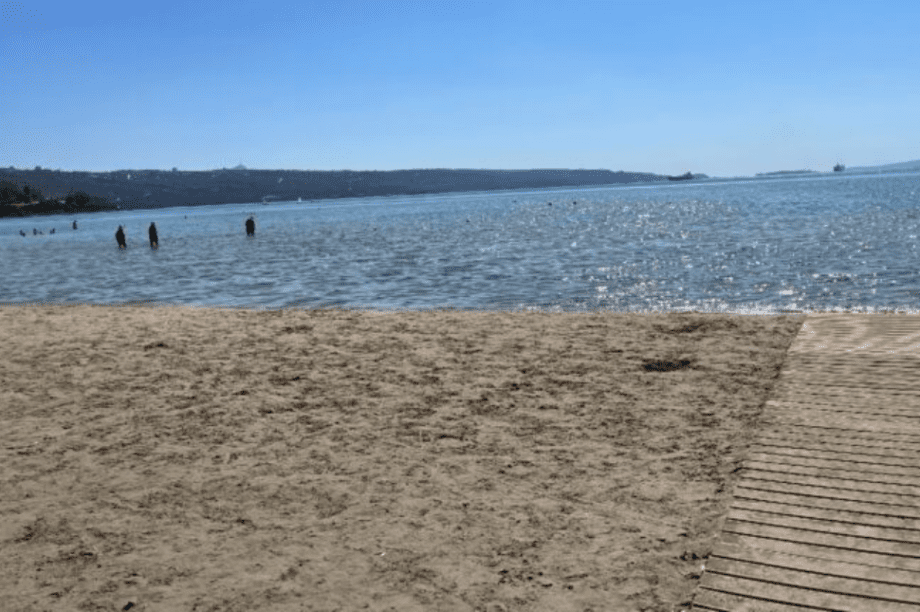 γαλαζιες παραλιες χανια