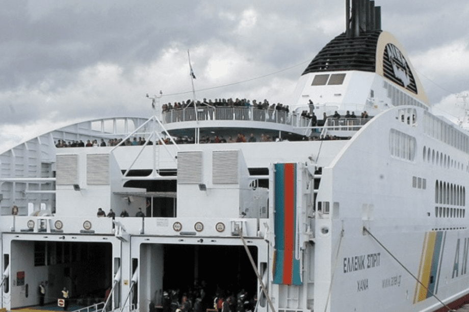 πλοιο λιμανι