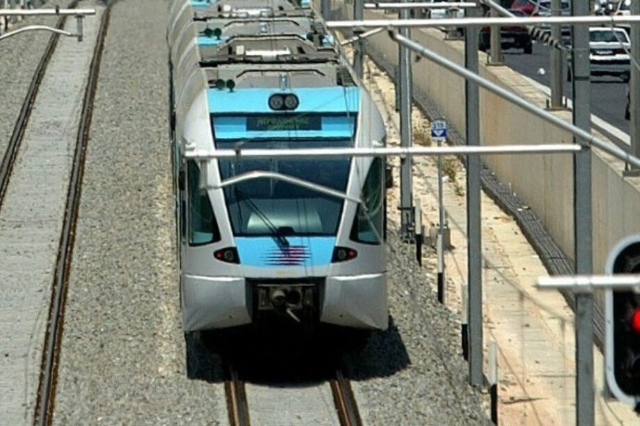 προαστιακός