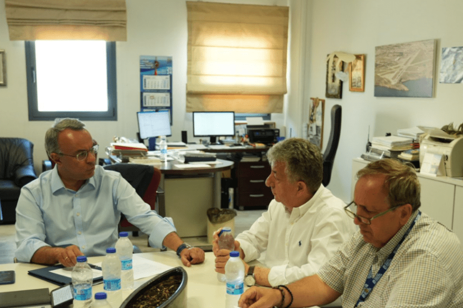 σταικουρας αρναουτακης αεροδρόμιο