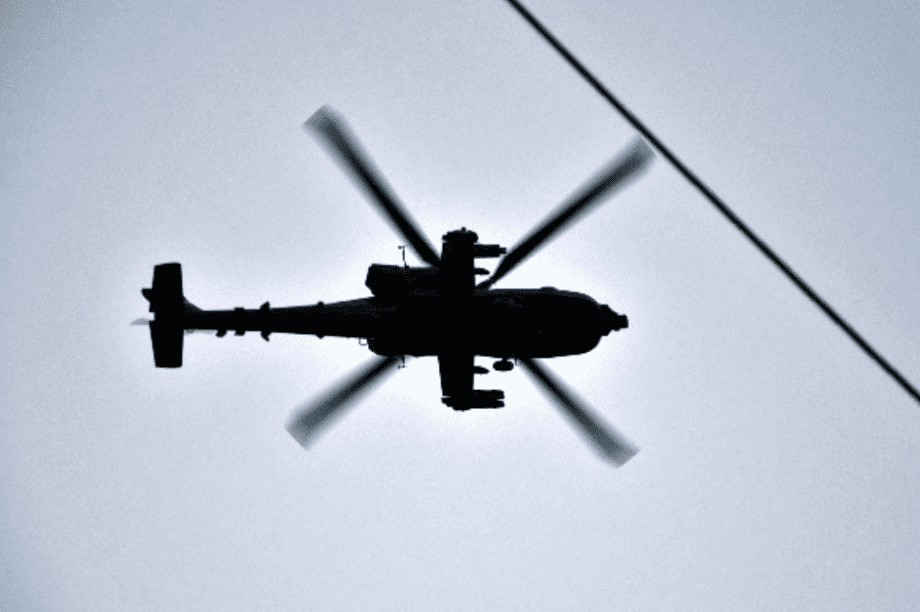 στρατιωτικό ελικόπτερο