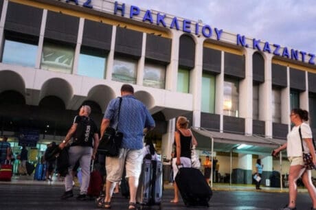 αεροδρόμιο «Νίκος Καζαντζάκης»