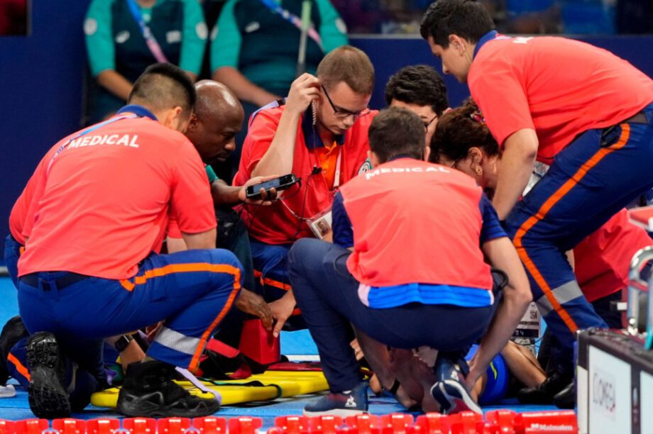 αθλήτρια κατάρρευση