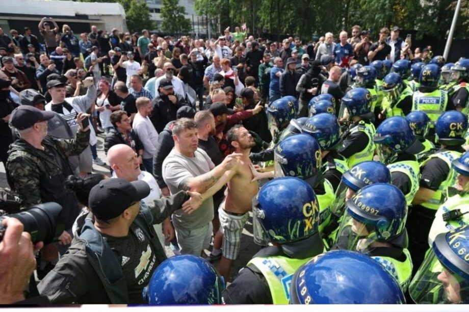 Επεισόδια στη Βρετανία