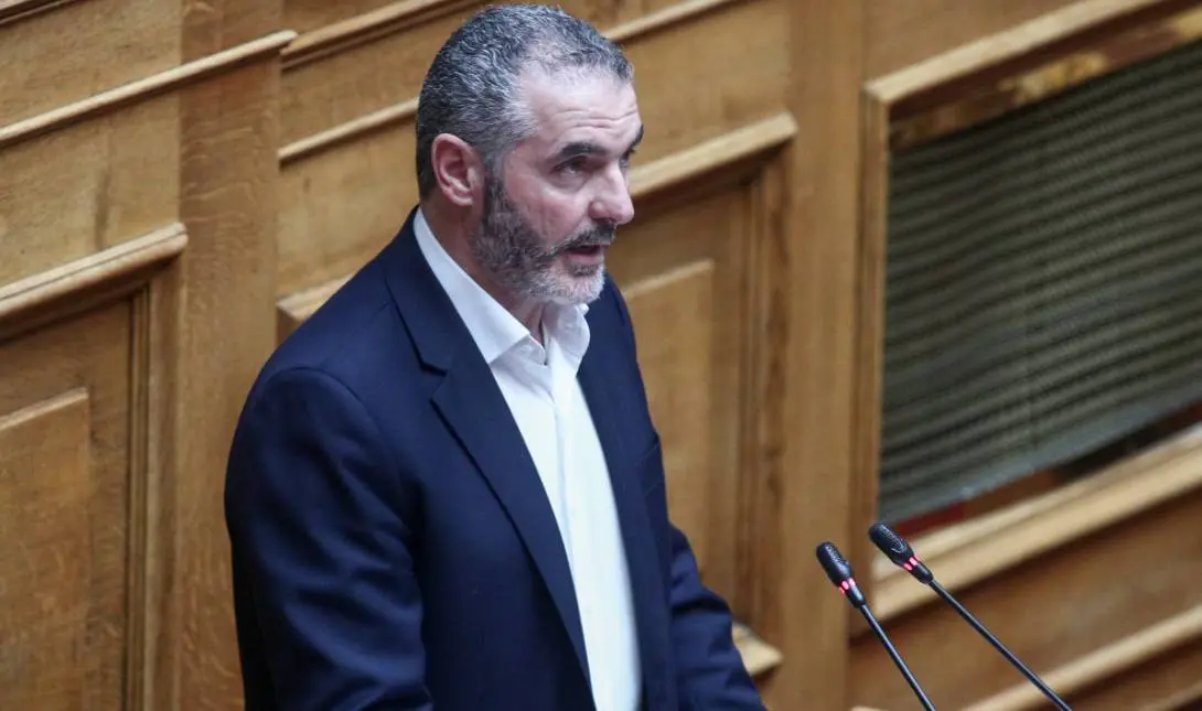 Μανόλης Χνάρης
