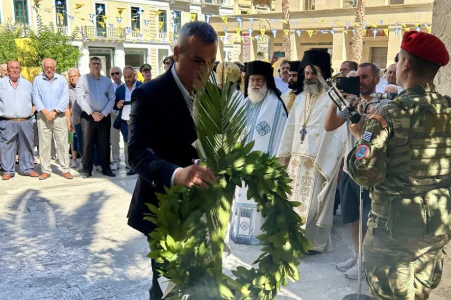 Χάρης Μαμουλάκης