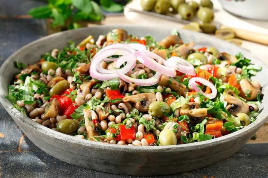 μαυρομάτικα σαλάτα