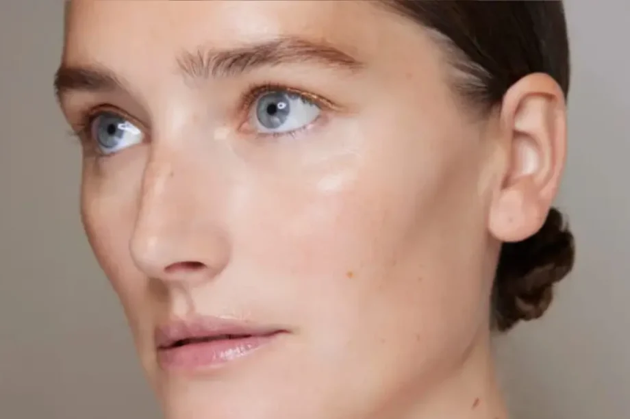 γυναίκα πρόσωπο