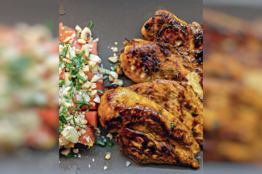 στήθος κοτόπουλο με σαλάτα