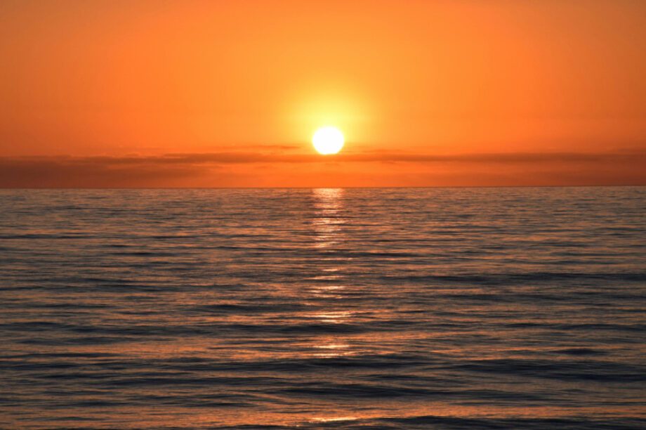 θάλασσα ήλιος