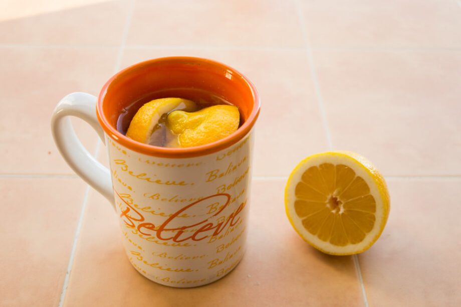 τσάι λεμόνι