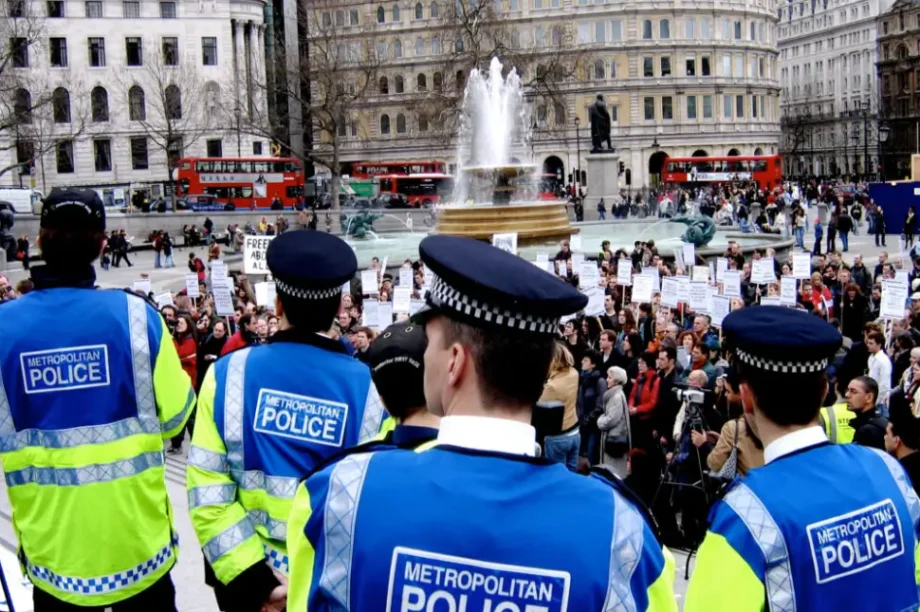 Βρετανία αστυνομία