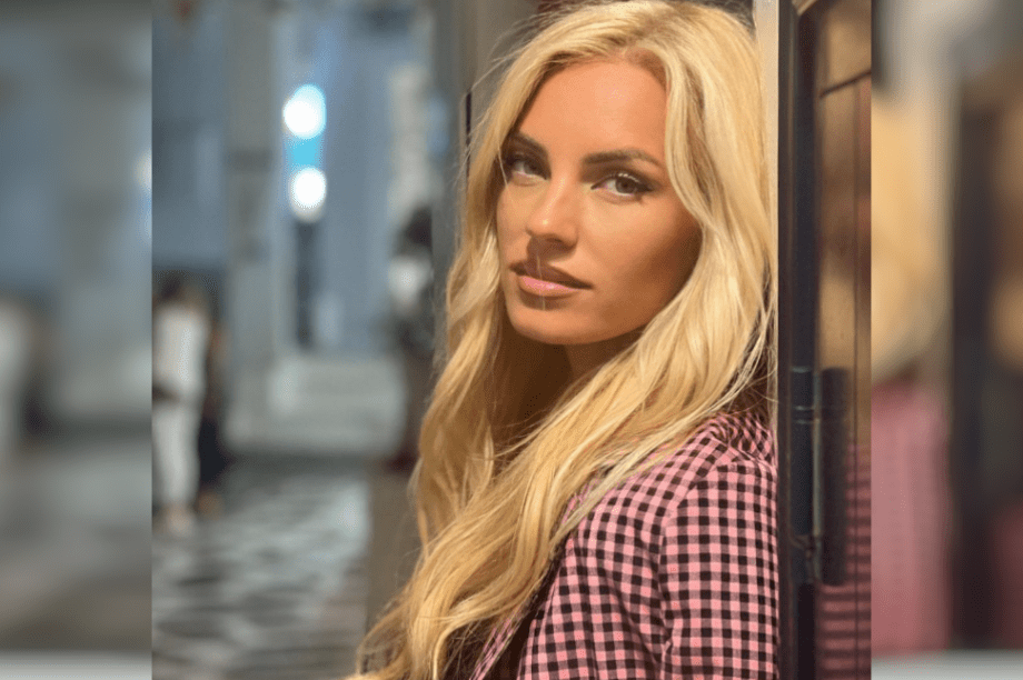 τζουλια νοβα