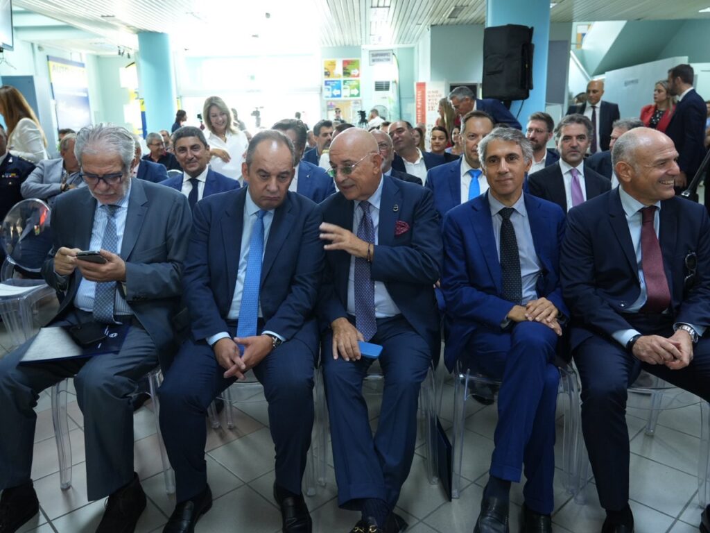 τελετή παράδοσης λιμάνι του Ηρακλείου