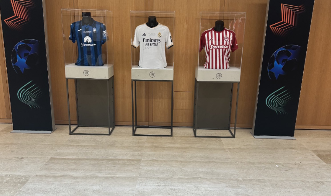 Ολυμπιακός φανέλα UEFA