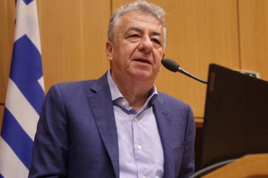 Σταύρος Αρναουτάκης