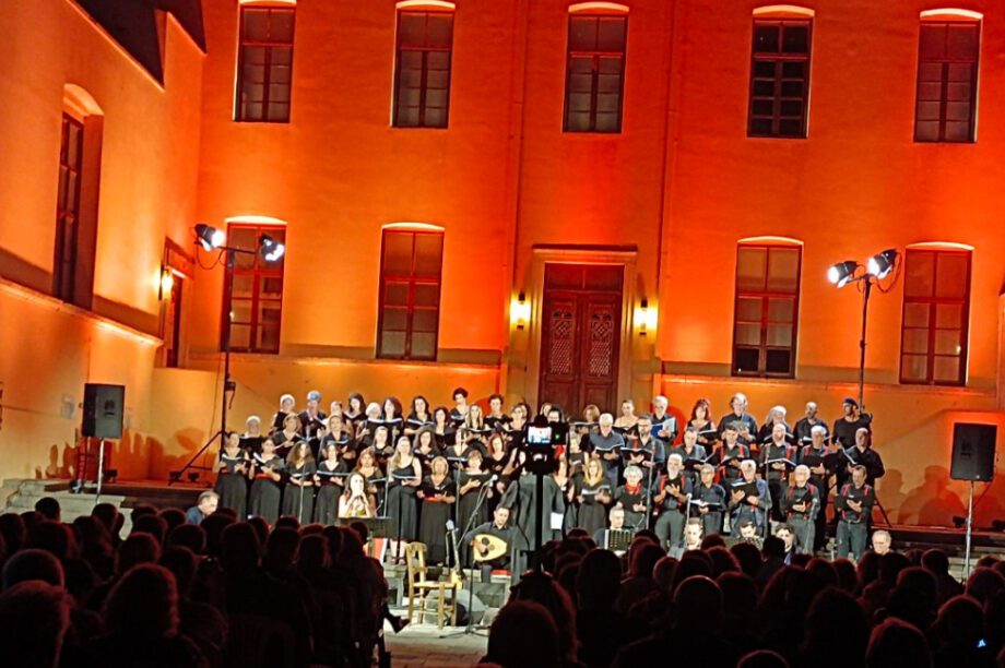 Χρηστος Λεοντης