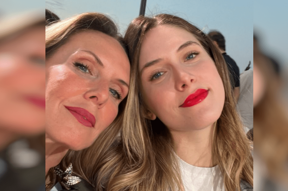 εβελινα παπουλια