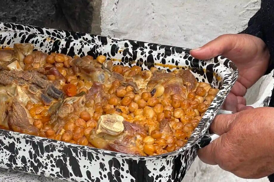 κατσίκα ρεβύθια