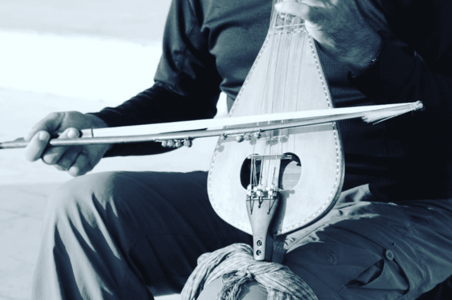 κρητικη λυρα