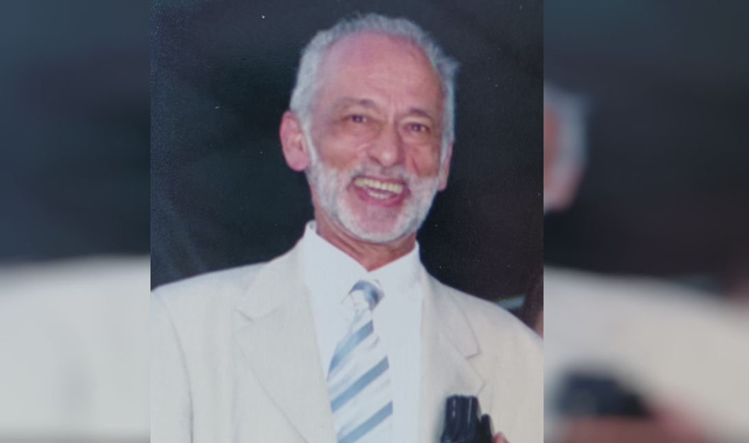 λουκας παπανικας