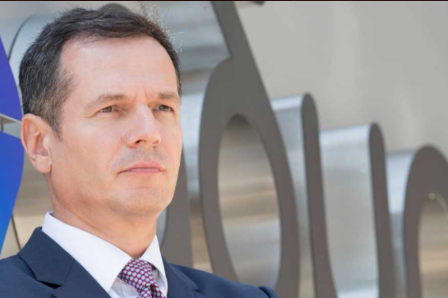 Μανουσάκης Μανούσος