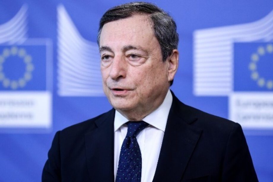 Μάριο Ντράγκι