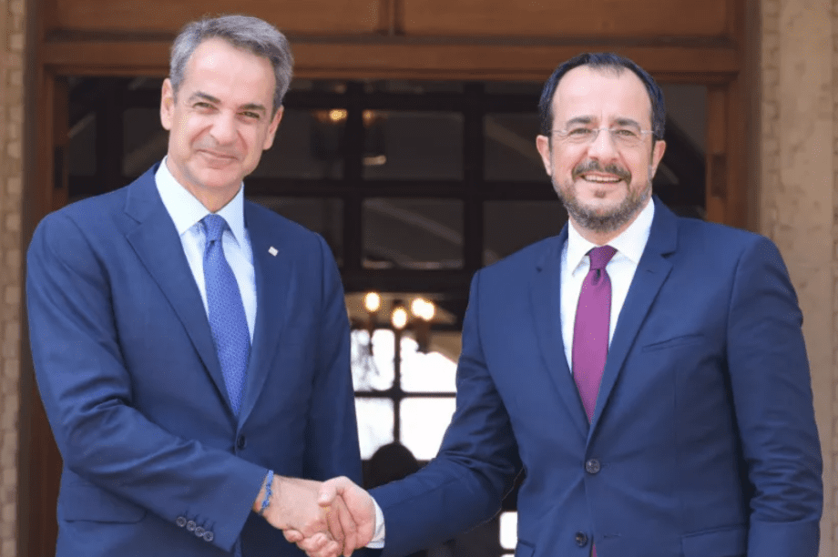 μητσοτάκης χριστοδουλίδης