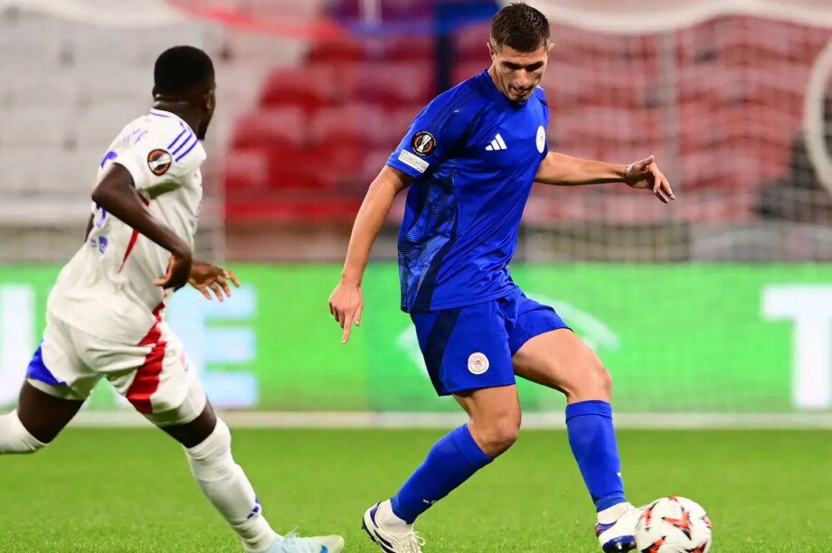 Ο Ολυμπιακός ξεκίνησε με ήττα τις φετινές ευρωπαϊκές του υποχρεώσεις, καθώς έχασε στη Γαλλία από τη Λιόν me 2-0, για το Europa League.