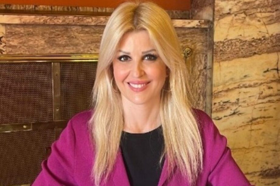 Έλενα Ράπτη