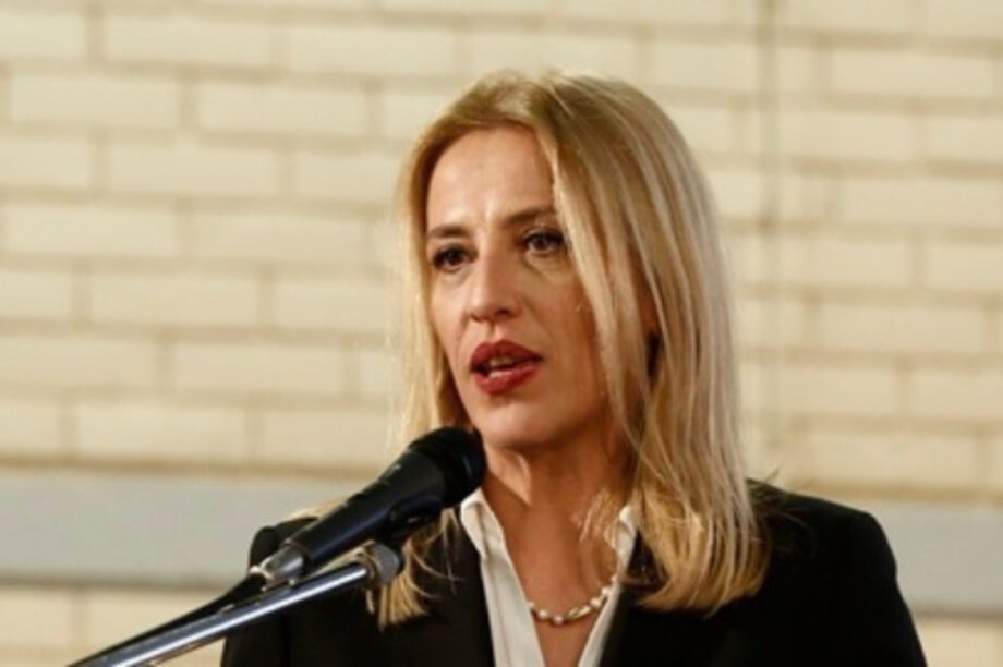 Ρένα Δούρου